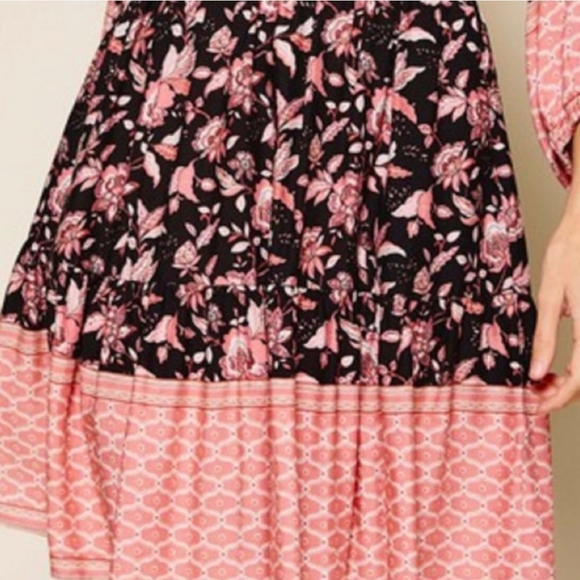 💜BLACK FLORAL DRESS.   NEW. - Picture 5 of 7